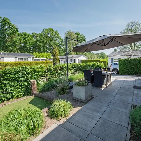 46, Renovated Nature Retreat! Efteling & Beekse Bergen Alpehytte